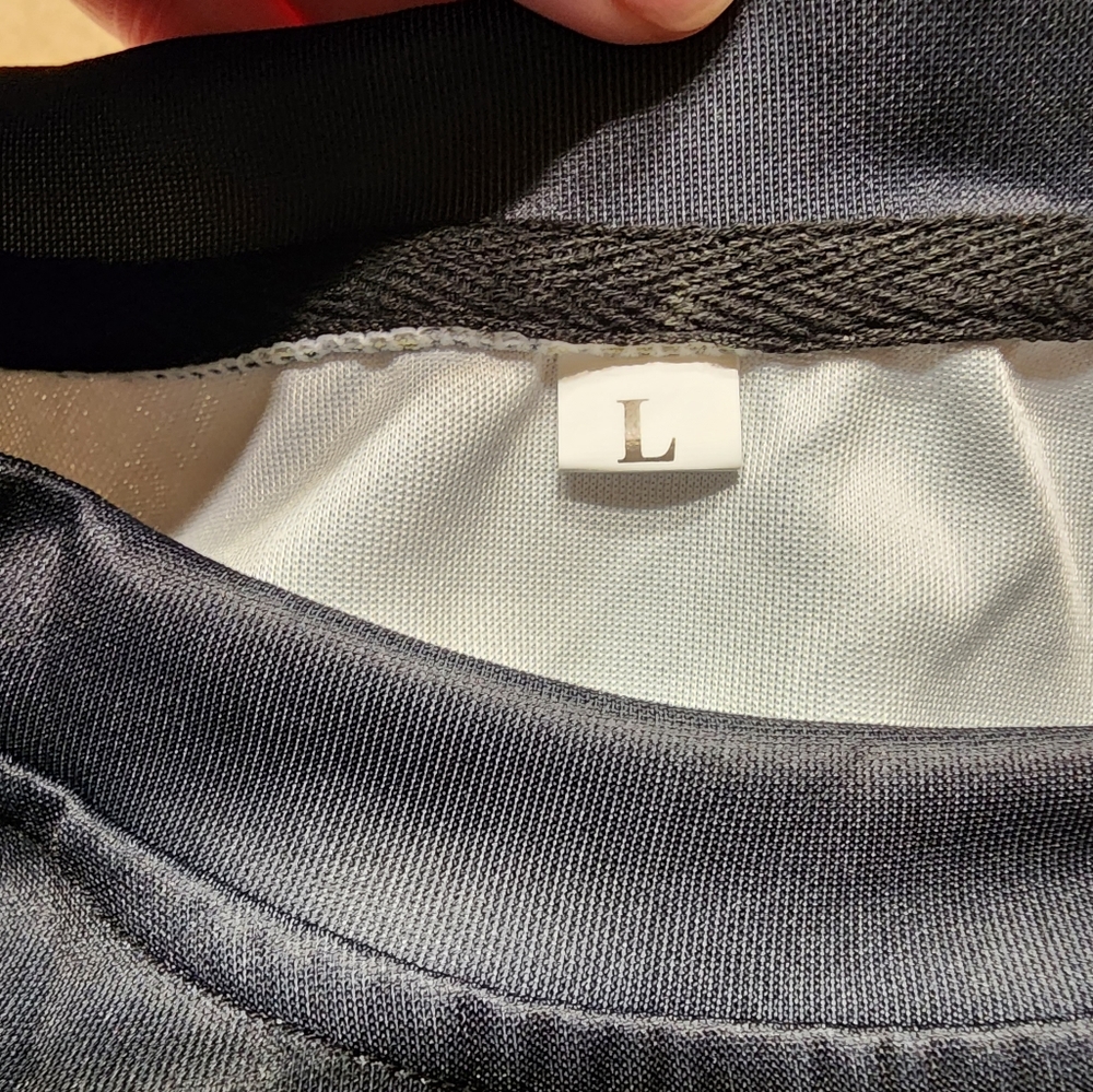 Reputation Snake Sweatshirt, Size Large - Picture 3 of 7